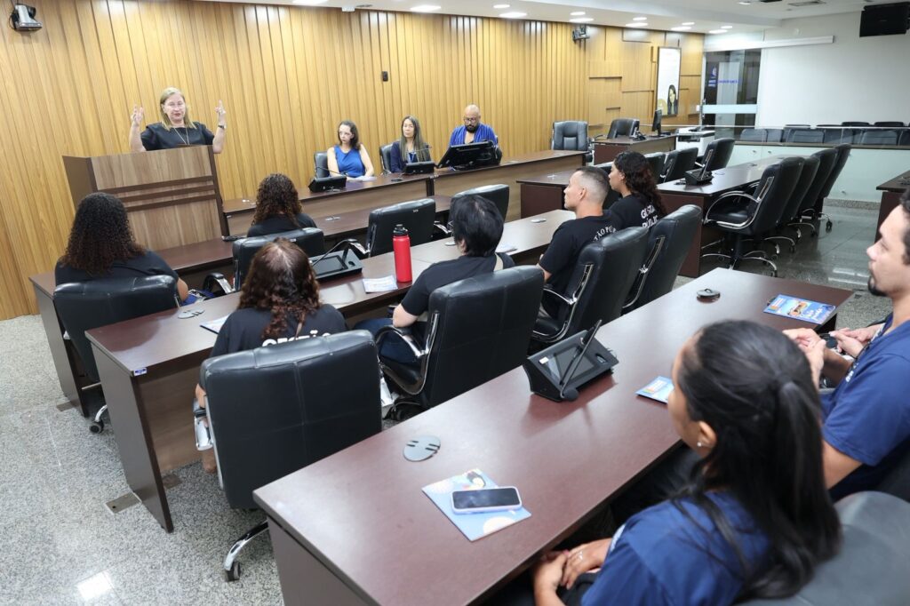Aleto e Escola do Legislativo recebem turma do IFTO para visita guiada aleto-e-escola-do-legislativo-recebem-turma-do-ifto-para-visita-guiada