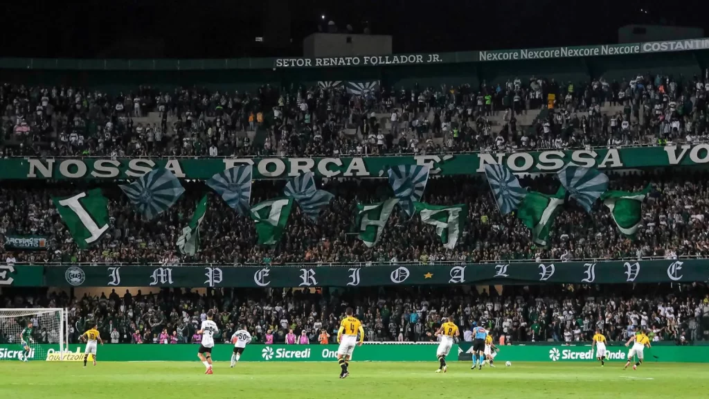 Coritiba tenta manter liderança em dia de briga contra o rebaixamento na Série B coritiba-tenta-manter-lideranca-em-dia-de-briga-contra-o-rebaixamento-na-serie-b