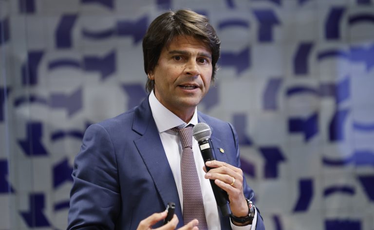 Reforma administrativa: propostas modificam contratos temporários, gratificações e concursos reforma-administrativa:-propostas-modificam-contratos-temporarios,-gratificacoes-e-concursos