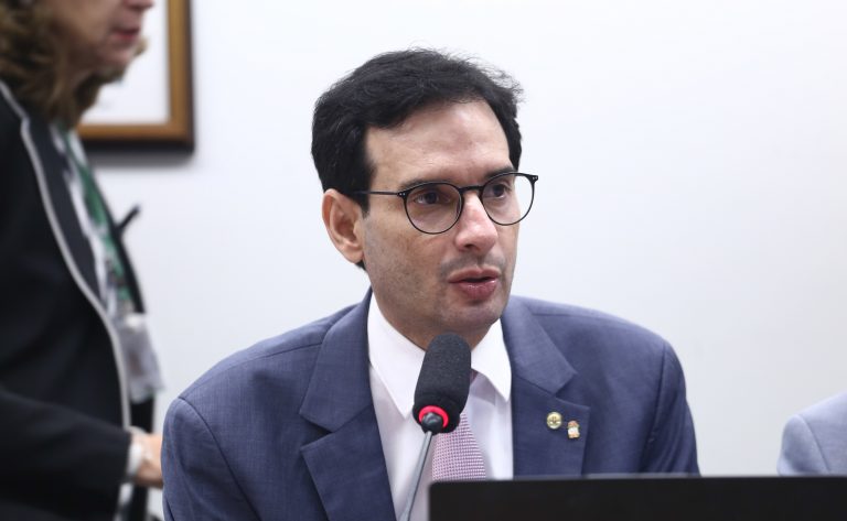 Comissão de Trabalho debate regulamentação de aplicativos de transporte de passageiros comissao-de-trabalho-debate-regulamentacao-de-aplicativos-de-transporte-de-passageiros