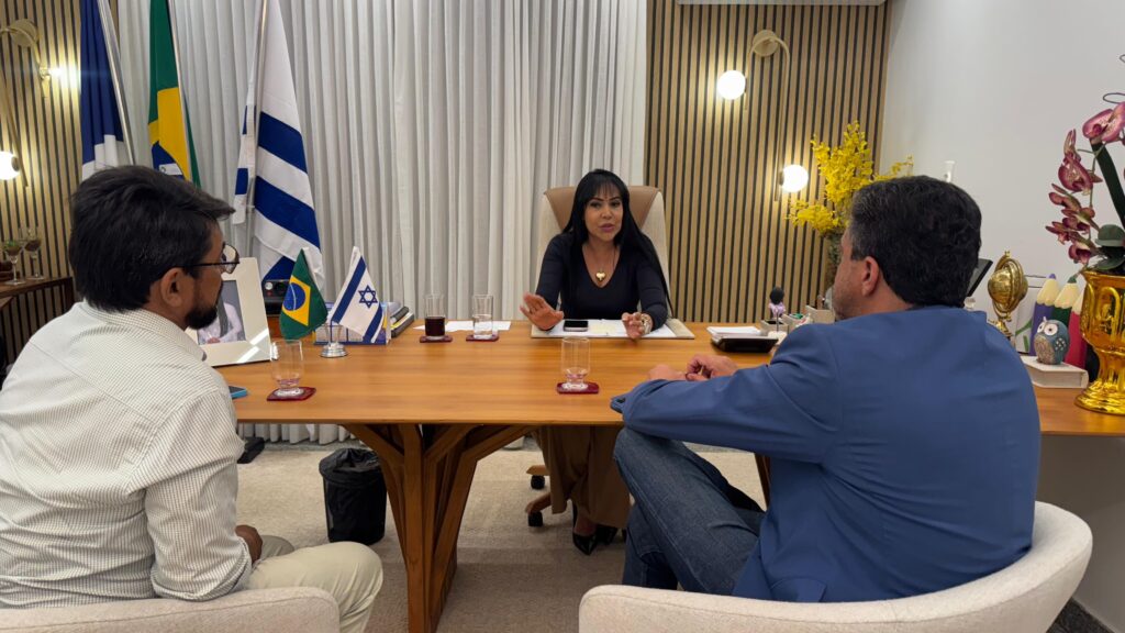 Deputada Janad Valcari solicita pavimentação asfáltica entre Povoado Barra da Grota e TO-164 deputada-janad-valcari-solicita-pavimentacao-asfaltica-entre-povoado-barra-da-grota-e-to-164