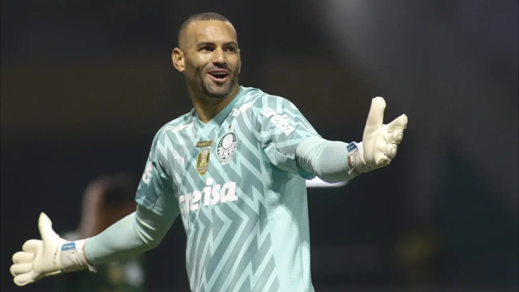 Palmeiras confirma lesão de Weverton, que não deve enfrentar o Fla palmeiras-confirma-lesao-de-weverton,-que-nao-deve-enfrentar-o-fla