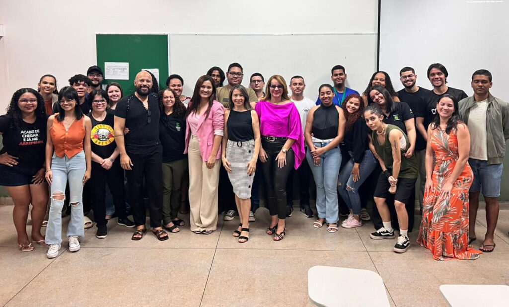 Escola do Legislativo apresenta projetos e fortalece a formação de futuros gestores públicos escola-do-legislativo-apresenta-projetos-e-fortalece-a-formacao-de-futuros-gestores-publicos