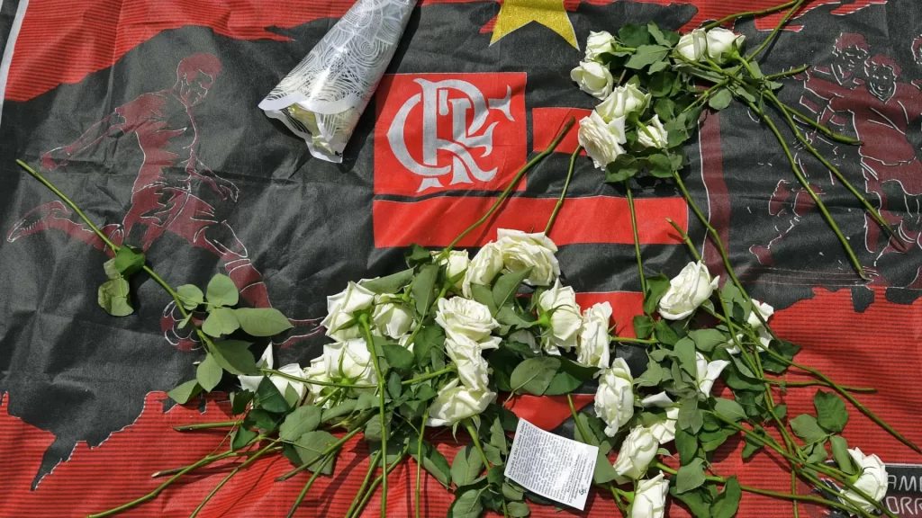 justica-absolve-reus-envolvidos-em-caso-que-matou-dez-no-incendio-no-ninho