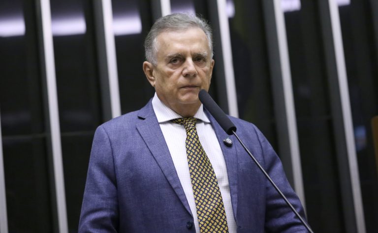 Comissão aprova proposta que define regras para foro em ação de investigação de paternidade comissao-aprova-proposta-que-define-regras-para-foro-em-acao-de-investigacao-de-paternidade