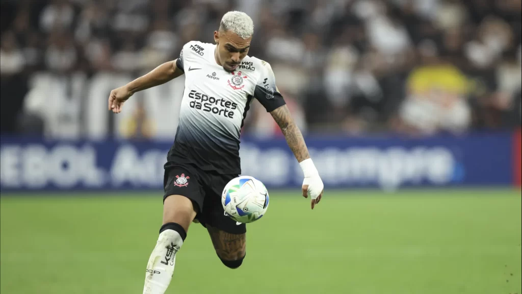 Matheuzinho vive auge no Corinthians, mira Europa e tem ‘lobby’ na seleção matheuzinho-vive-auge-no-corinthians,-mira-europa-e-tem-‘lobby’-na-selecao
