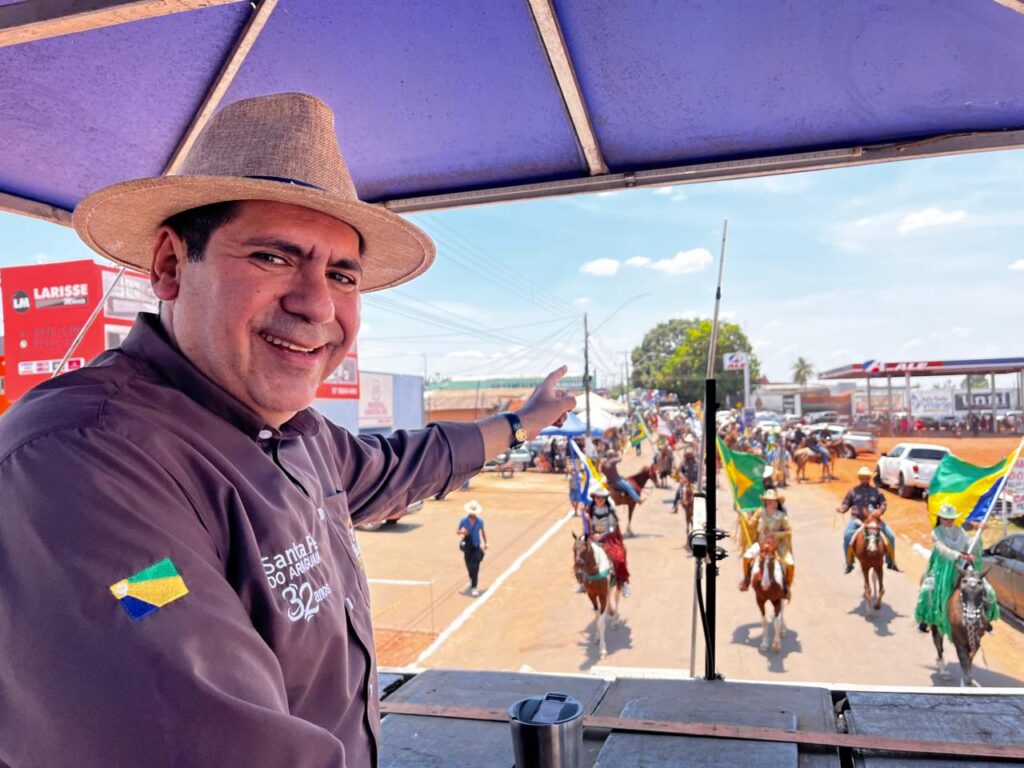 Marcus Marcelo participa da 23ª Cavalgada e destaca investimento milionário em Santa Fé marcus-marcelo-participa-da-23a-cavalgada-e-destaca-investimento-milionario-em-santa-fe