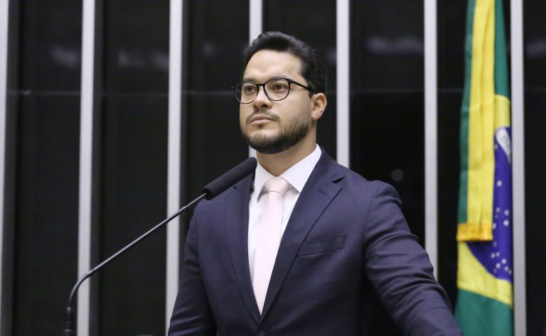 Câmara aprova projeto que garante mamografia no SUS para mulheres a partir dos 40 anos camara-aprova-projeto-que-garante-mamografia-no-sus-para-mulheres-a-partir-dos-40-anos