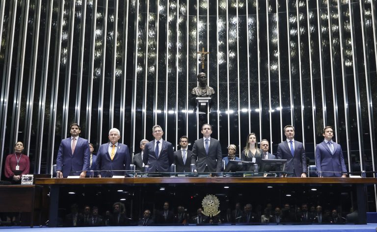 Hugo Motta defende fortalecimento da indústria nacional com inovação e parcerias hugo-motta-defende-fortalecimento-da-industria-nacional-com-inovacao-e-parcerias