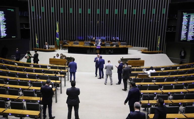 Plenário analisa agora projeto que cria regras para a economia circular; acompanhe plenario-analisa-agora-projeto-que-cria-regras-para-a-economia-circular;-acompanhe