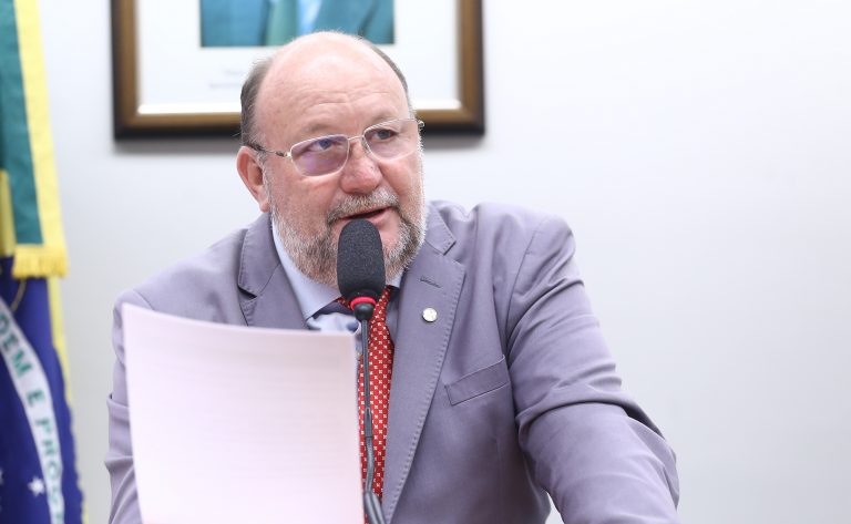 Comissão aprova suspensão de parcelas do Minha Casa, Minha Vida nos casos de calamidade pública comissao-aprova-suspensao-de-parcelas-do-minha-casa,-minha-vida-nos-casos-de-calamidade-publica