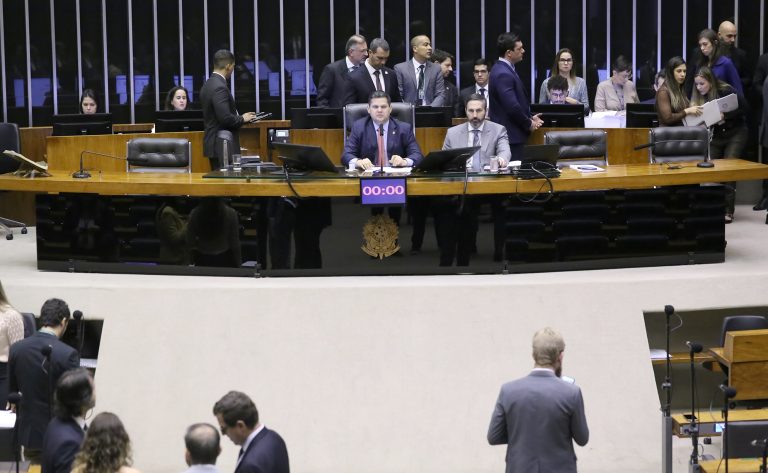 Congresso aprova créditos para fundos regionais congresso-aprova-creditos-para-fundos-regionais