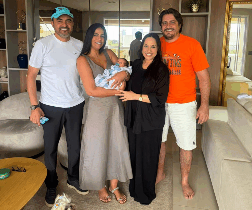 Entre bastidores tensos, Eduardo Fortes mostra lealdade e faz registro com Wanderlei e Karynne entre-bastidores-tensos,-eduardo-fortes-mostra-lealdade-e-faz-registro-com-wanderlei-e-karynne