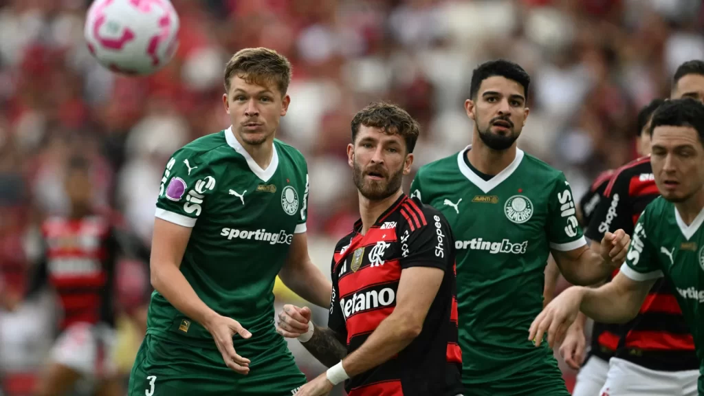 Decisões, milhões e ‘5ª série’ levam rivalidade Flamengo x Palmeiras ao ponto máximo decisoes,-milhoes-e-‘5a-serie’-levam-rivalidade-flamengo-x-palmeiras-ao-ponto-maximo