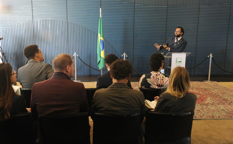 Deputado defende integração entre pautas social e ambiental na COP30 deputado-defende-integracao-entre-pautas-social-e-ambiental-na-cop30