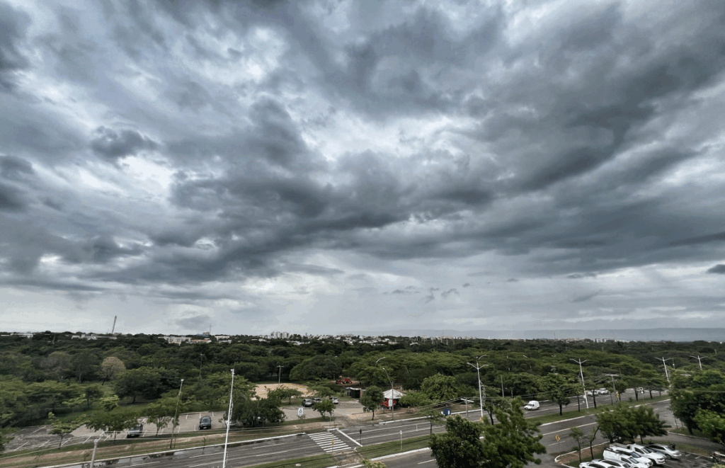 defesa-civil-alerta-para-chuvas-e-ventos-fortes-em-palmas-apos-semana-de-calor