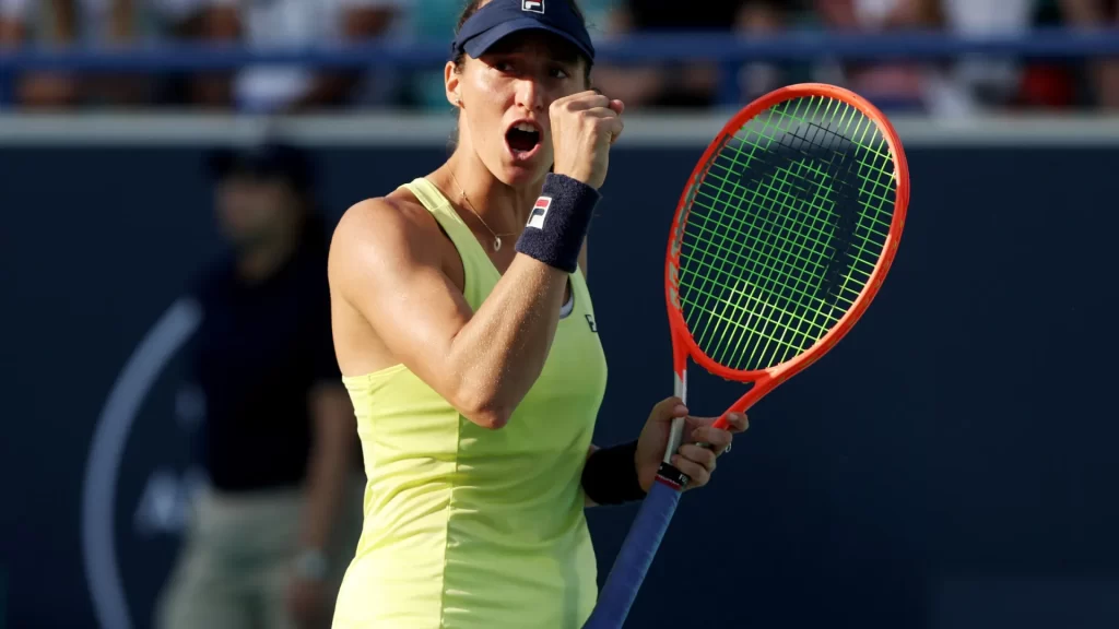 Luisa Stefani se torna primeira brasileira a avançar à decisão do WTA Finals nas duplas luisa-stefani-se-torna-primeira-brasileira-a-avancar-a-decisao-do-wta-finals-nas-duplas