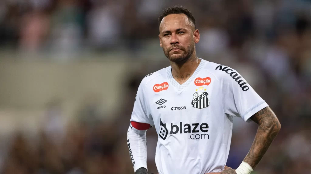 Neymar é relacionado para jogo com Flamengo após ser desfalque em clássico neymar-e-relacionado-para-jogo-com-flamengo-apos-ser-desfalque-em-classico