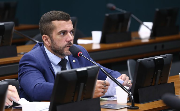 CCJ aprova criminalização de uso de drones por facções ccj-aprova-criminalizacao-de-uso-de-drones-por-faccoes