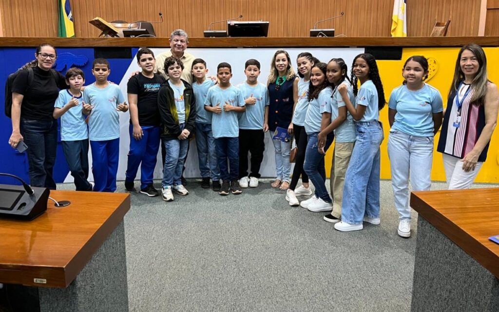 Projeto Visita Guiada recebe estudantes paraenses na Assembleia Legislativa do Tocantins projeto-visita-guiada-recebe-estudantes-paraenses-na-assembleia-legislativa-do-tocantins