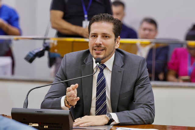 Olyntho garante investimentos em Saúde, Educação e Infraestrutura na LDO 2026 olyntho-garante-investimentos-em-saude,-educacao-e-infraestrutura-na-ldo-2026