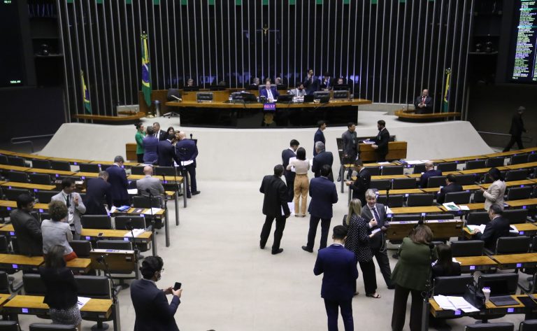 Câmara aprova isenção de IR para prêmios de atletas em modalidades olímpicas e paralímpicas camara-aprova-isencao-de-ir-para-premios-de-atletas-em-modalidades-olimpicas-e-paralimpicas