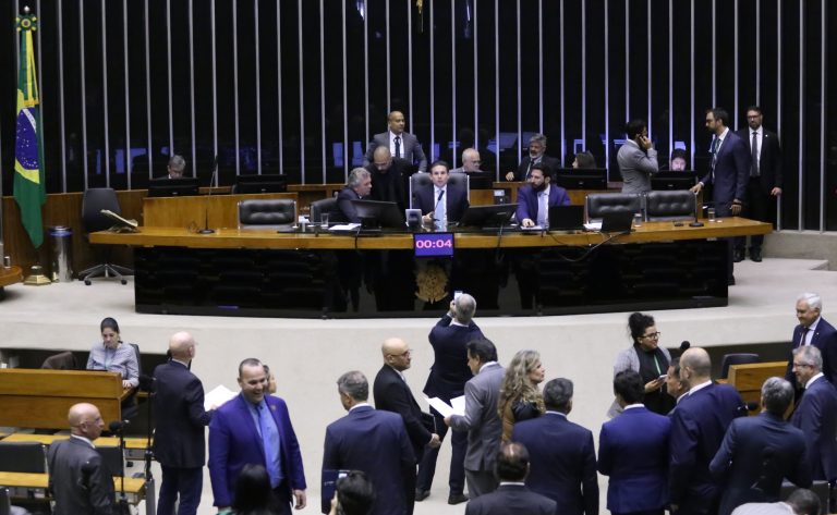 Câmara aprova regime de urgência para quatro projetos de lei camara-aprova-regime-de-urgencia-para-quatro-projetos-de-lei