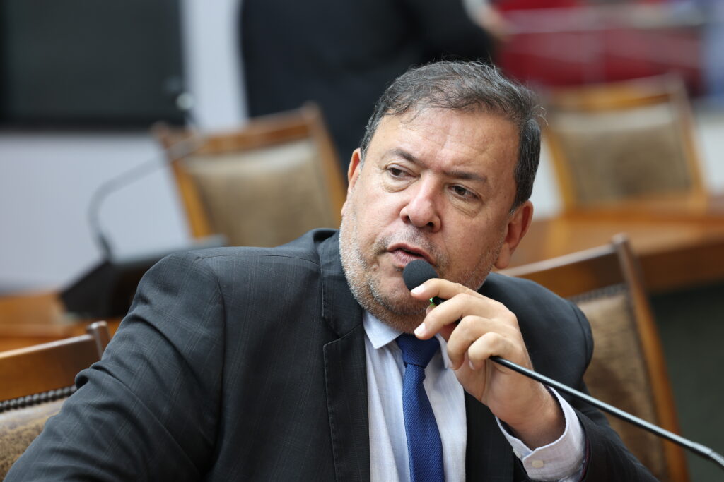 Construção de ponte entre assentamentos é destacada por Gipão como prioridade do governo na LDO construcao-de-ponte-entre-assentamentos-e-destacada-por-gipao-como-prioridade-do-governo-na-ldo