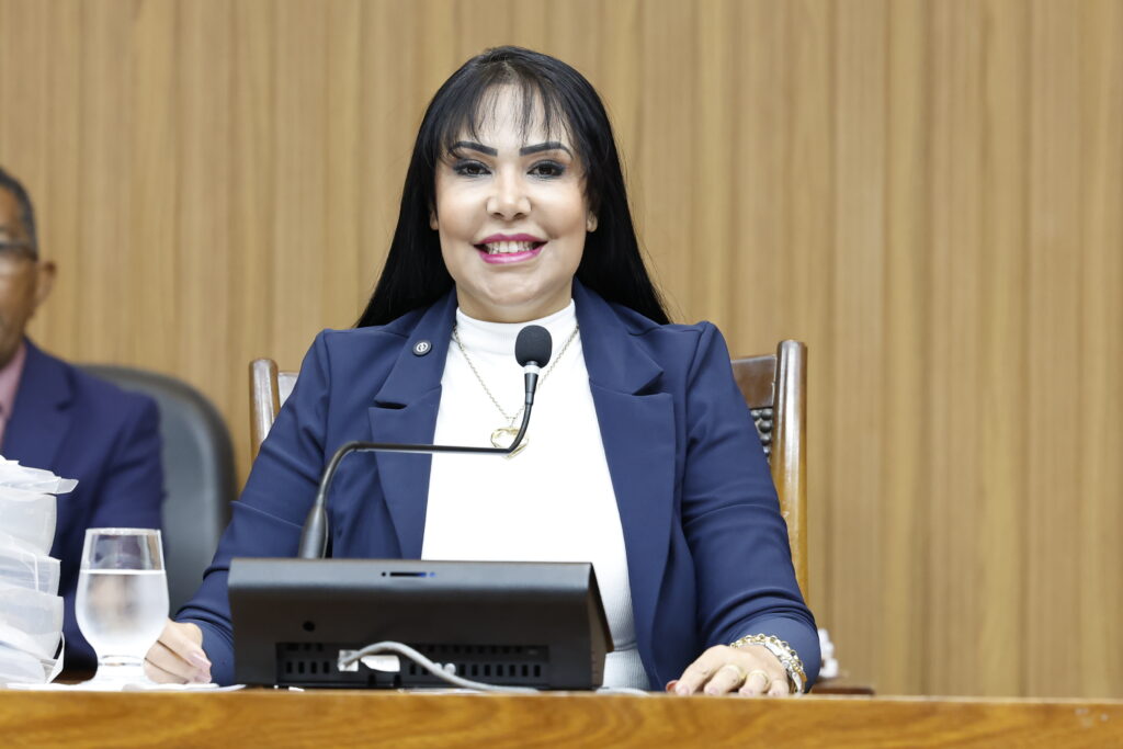 Janad Valcari solicita instalação de iluminação no Estádio Rezendão em Gurupi janad-valcari-solicita-instalacao-de-iluminacao-no-estadio-rezendao-em-gurupi