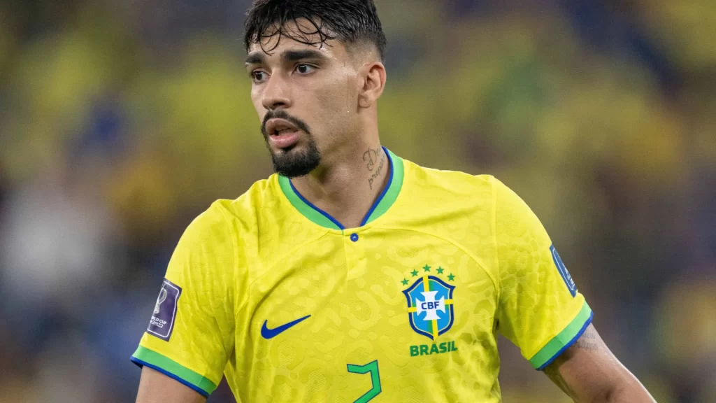 apos-boa-vitoria,-selecao-volta-a-jogar-mal-e-sofre-contra-tunisia-na-despedida-de-2025