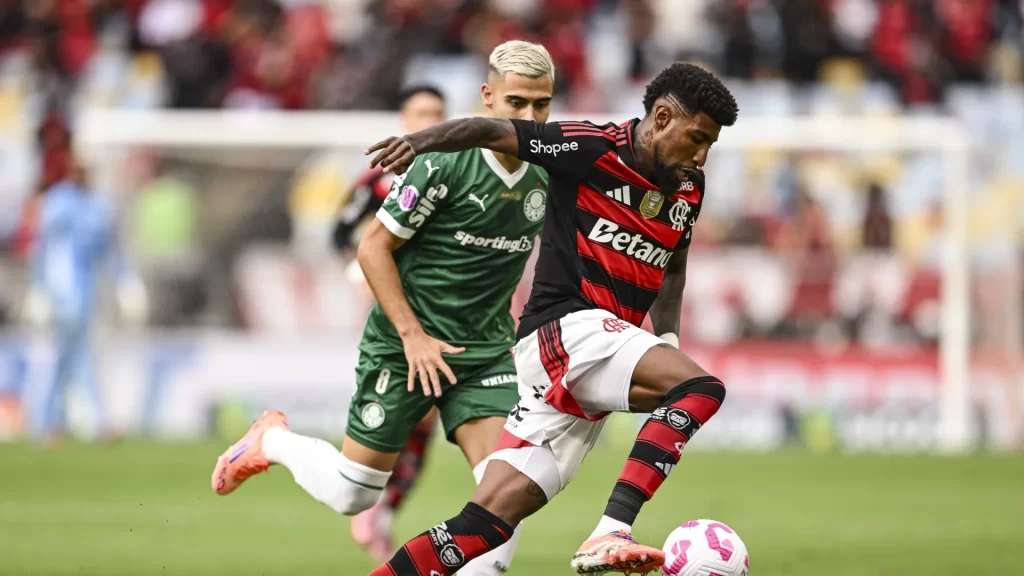 Tropeços à parte, Flamengo x Palmeiras já é histórico nos pontos corridos tropecos-a-parte,-flamengo-x-palmeiras-ja-e-historico-nos-pontos-corridos