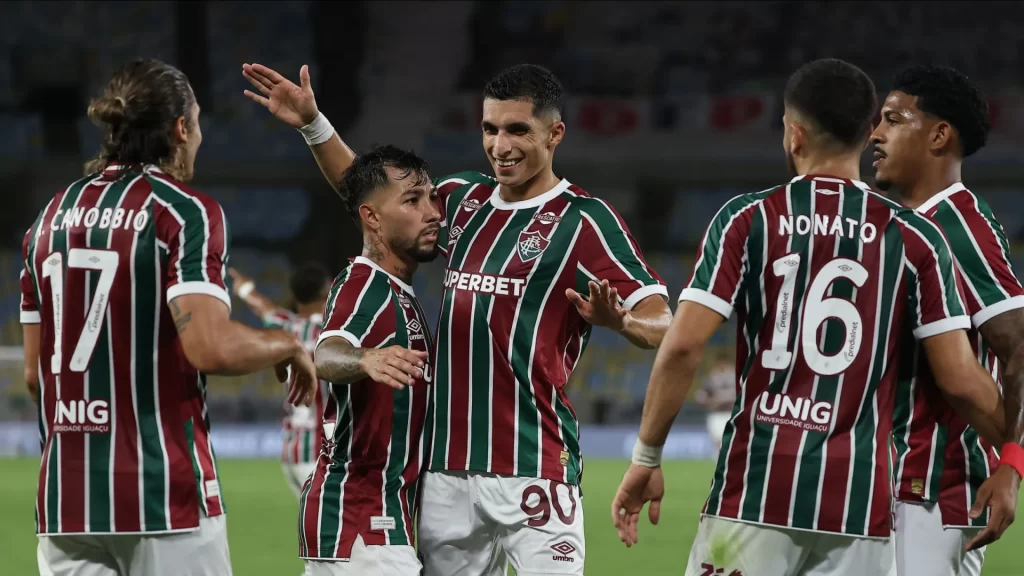 Fluminense goleia, se garante e acaba com sonho do São Paulo de ficar no G7 fluminense-goleia,-se-garante-e-acaba-com-sonho-do-sao-paulo-de-ficar-no-g7
