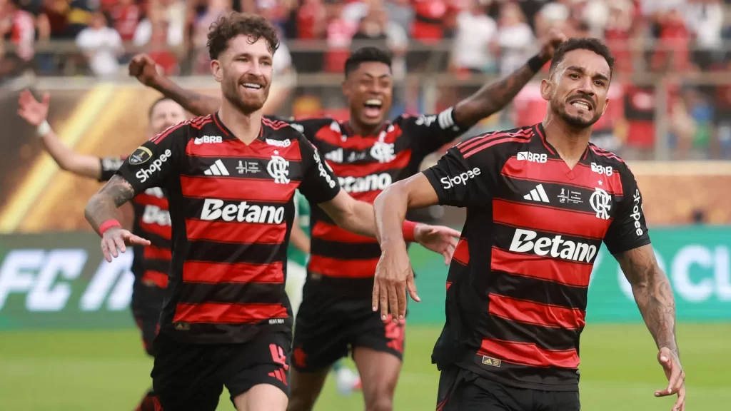 Flamengo tenta confirmar título, e quatro lutam contra rebaixamento em rodada crucial flamengo-tenta-confirmar-titulo,-e-quatro-lutam-contra-rebaixamento-em-rodada-crucial