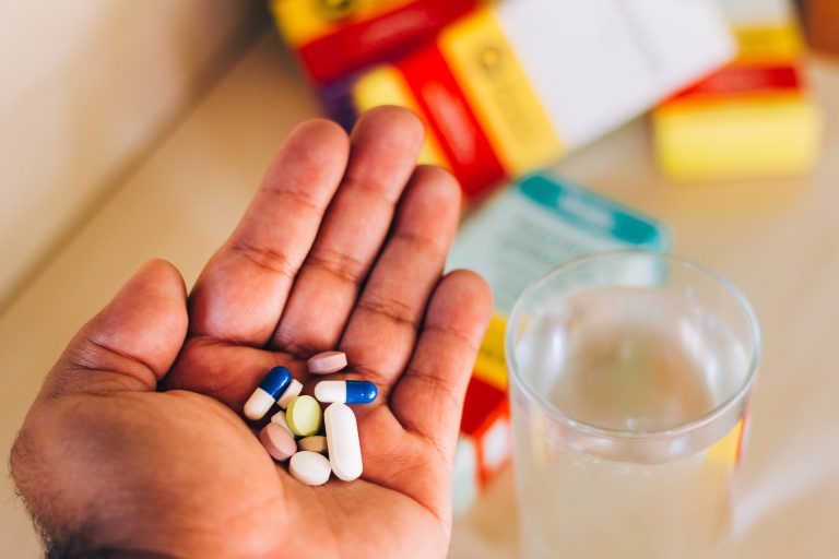 Comissão debate falta de medicamentos de uso psiquiátrico em farmácias comissao-debate-falta-de-medicamentos-de-uso-psiquiatrico-em-farmacias