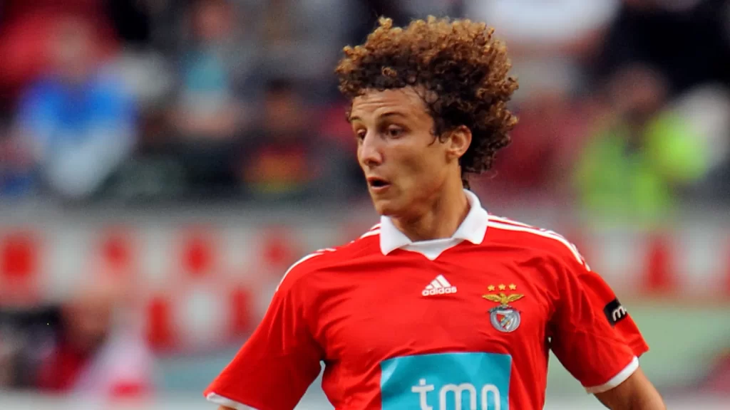 David Luiz: “Benfica? Não passei nos exames, mas o presidente não sabia” david-luiz:-“benfica?-nao-passei-nos-exames,-mas-o-presidente-nao-sabia”