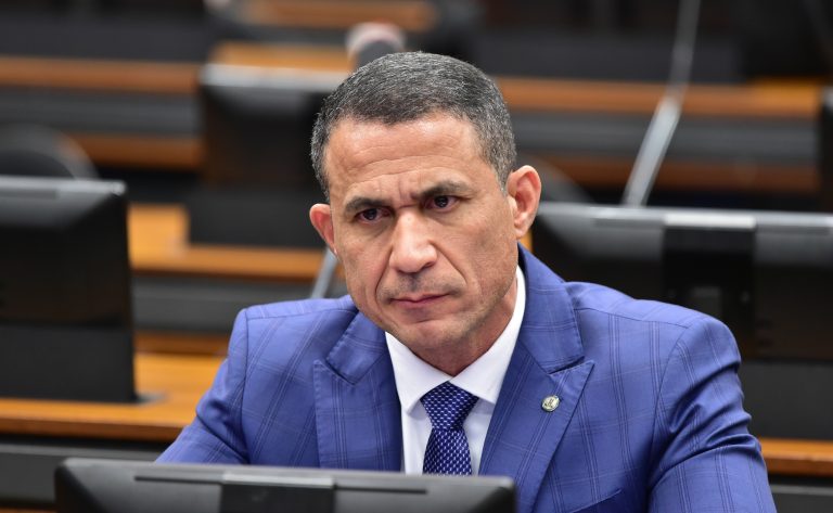Comissão aprova possibilidade de juiz proibir entrada em estádio de agressor de mulher comissao-aprova-possibilidade-de-juiz-proibir-entrada-em-estadio-de-agressor-de-mulher