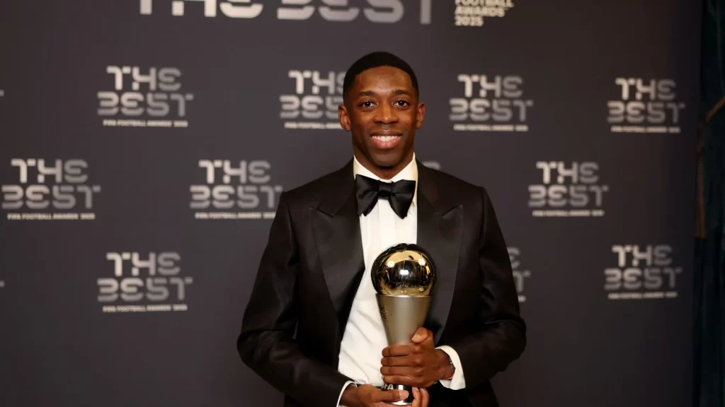 Dembélé confirma favoritismo e leva prêmio de melhor do mundo da Fifa dembele-confirma-favoritismo-e-leva-premio-de-melhor-do-mundo-da-fifa