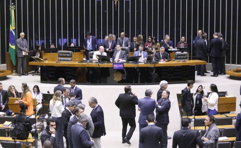 Votação do Orçamento de 2026 é adiada para a tarde votacao-do-orcamento-de-2026-e-adiada-para-a-tarde