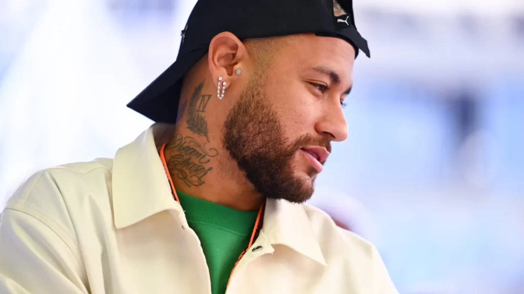 Neymar passa por cirurgia para corrigir lesão no joelho e recebe alta neymar-passa-por-cirurgia-para-corrigir-lesao-no-joelho-e-recebe-alta