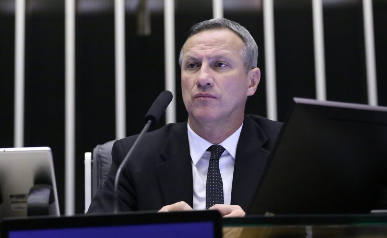 Comissão de Segurança aprova porte de arma para defensores públicos comissao-de-seguranca-aprova-porte-de-arma-para-defensores-publicos