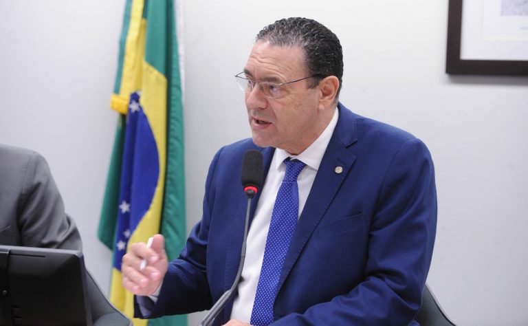 Lei prorroga até 2030 benefícios tributários para estações de telecomunicações lei-prorroga-ate-2030-beneficios-tributarios-para-estacoes-de-telecomunicacoes