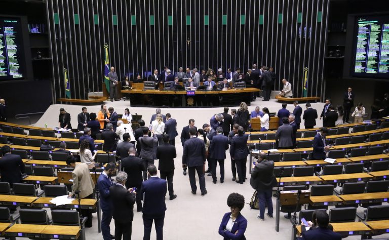 Governo sanciona LDO de 2026 com meta de superávit de R$ 34,3 bilhões governo-sanciona-ldo-de-2026-com-meta-de-superavit-de-r$-34,3-bilhoes