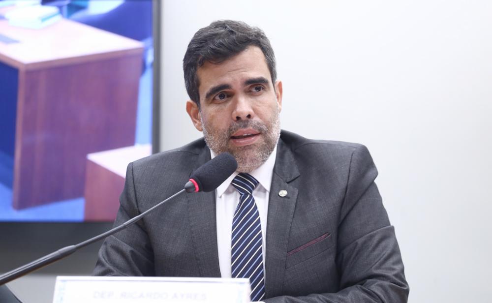 Ricardo Ayres assina CPMI do Banco Master e defende apuração de fraudes bilionárias ricardo-ayres-assina-cpmi-do-banco-master-e-defende-apuracao-de-fraudes-bilionarias