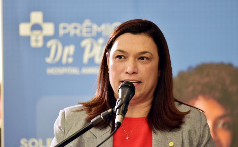 Comissão aprova carteira nacional para pacientes com doenças crônicas e transplantados comissao-aprova-carteira-nacional-para-pacientes-com-doencas-cronicas-e-transplantados