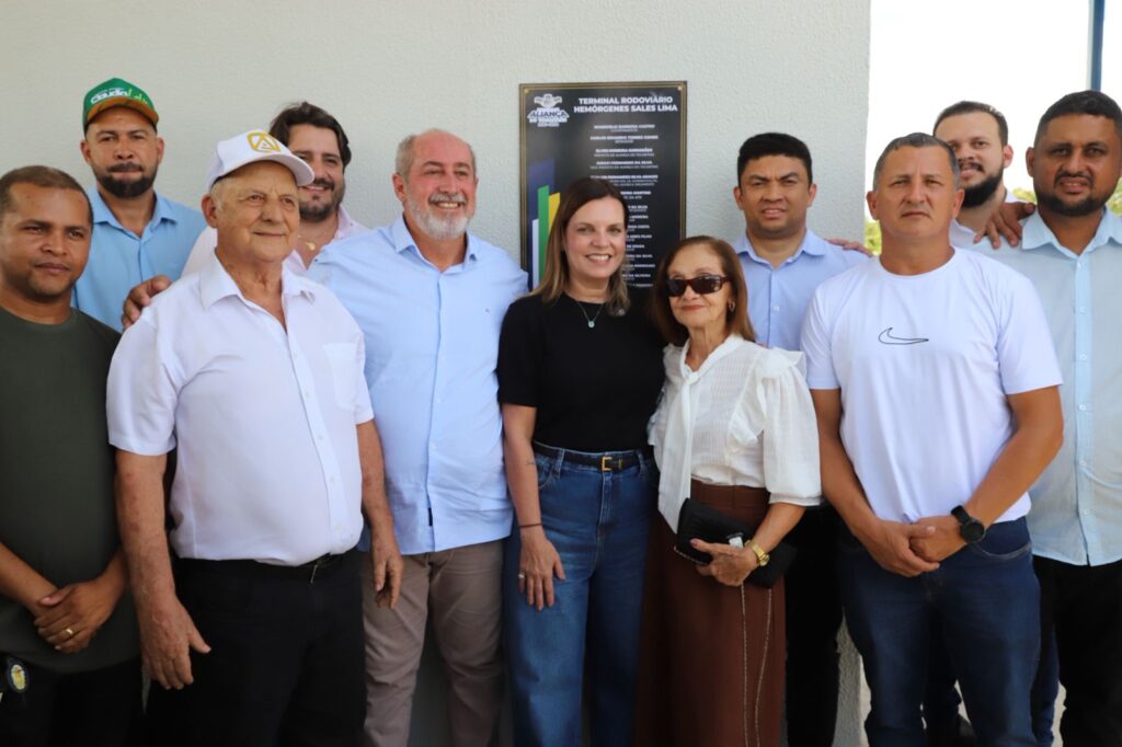 Nos 38 anos de Aliança, Claudia Lelis reforça compromisso com municípios e celebra avanços nos-38-anos-de-alianca,-claudia-lelis-reforca-compromisso-com-municipios-e-celebra-avancos
