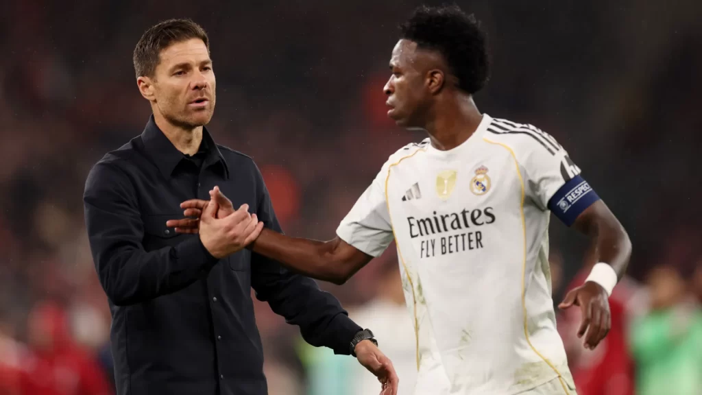 Sete jogadores do Real Madrid não se despediram de Xabi Alonso; entenda sete-jogadores-do-real-madrid-nao-se-despediram-de-xabi-alonso;-entenda