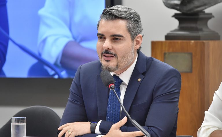 Comissão aprova realocação de famílias do Minha Casa, Minha Vida expulsas pelo crime comissao-aprova-realocacao-de-familias-do-minha-casa,-minha-vida-expulsas-pelo-crime
