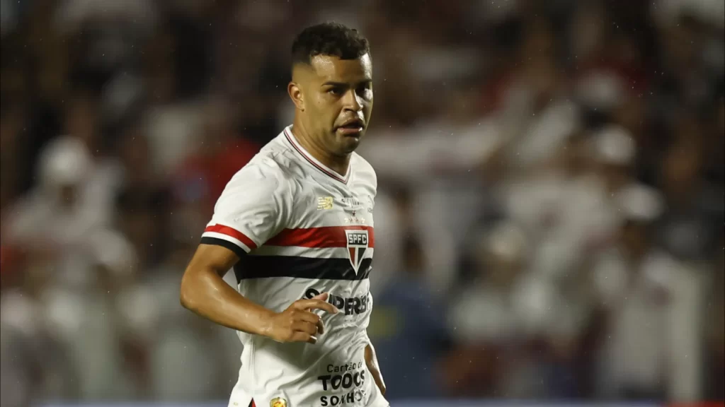Corinthians envia lista de troca por Alisson, mas São Paulo não se anima corinthians-envia-lista-de-troca-por-alisson,-mas-sao-paulo-nao-se-anima