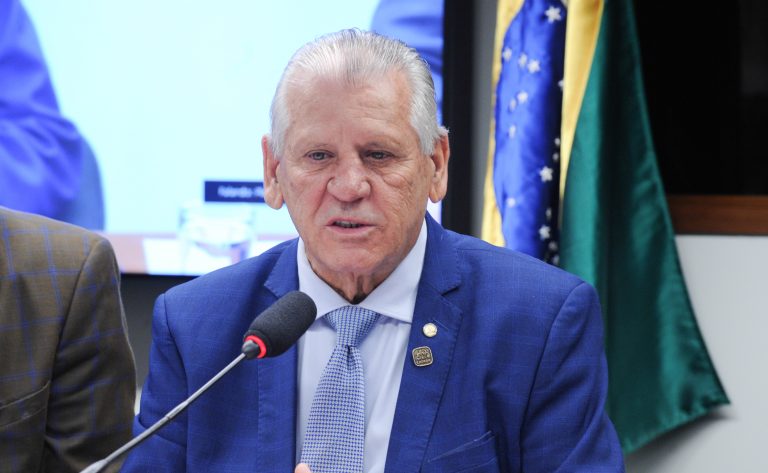 Comissão aprova incluir arrendamento no campo em conceito de atividade rural comissao-aprova-incluir-arrendamento-no-campo-em-conceito-de-atividade-rural