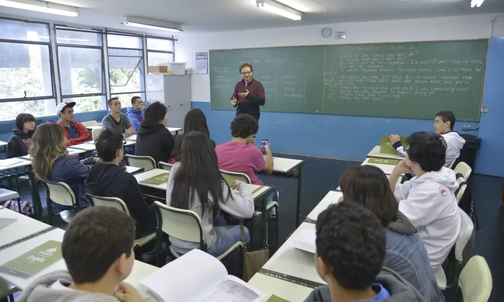 Piso do magistério tem reajuste de 5,4%; entenda e veja novo valor piso-do-magisterio-tem-reajuste-de-5,4%; entenda-e-veja-novo-valor